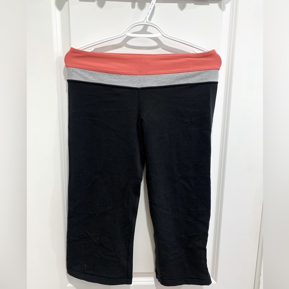 Vintage Lululemon Groove Crop - Picture 1 of 6
